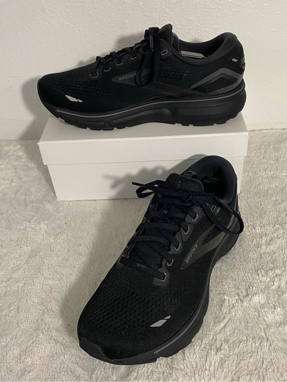 Brooks Ghost 15 Black Ebony Running Shoes Women’s Size 9 Wide (D)